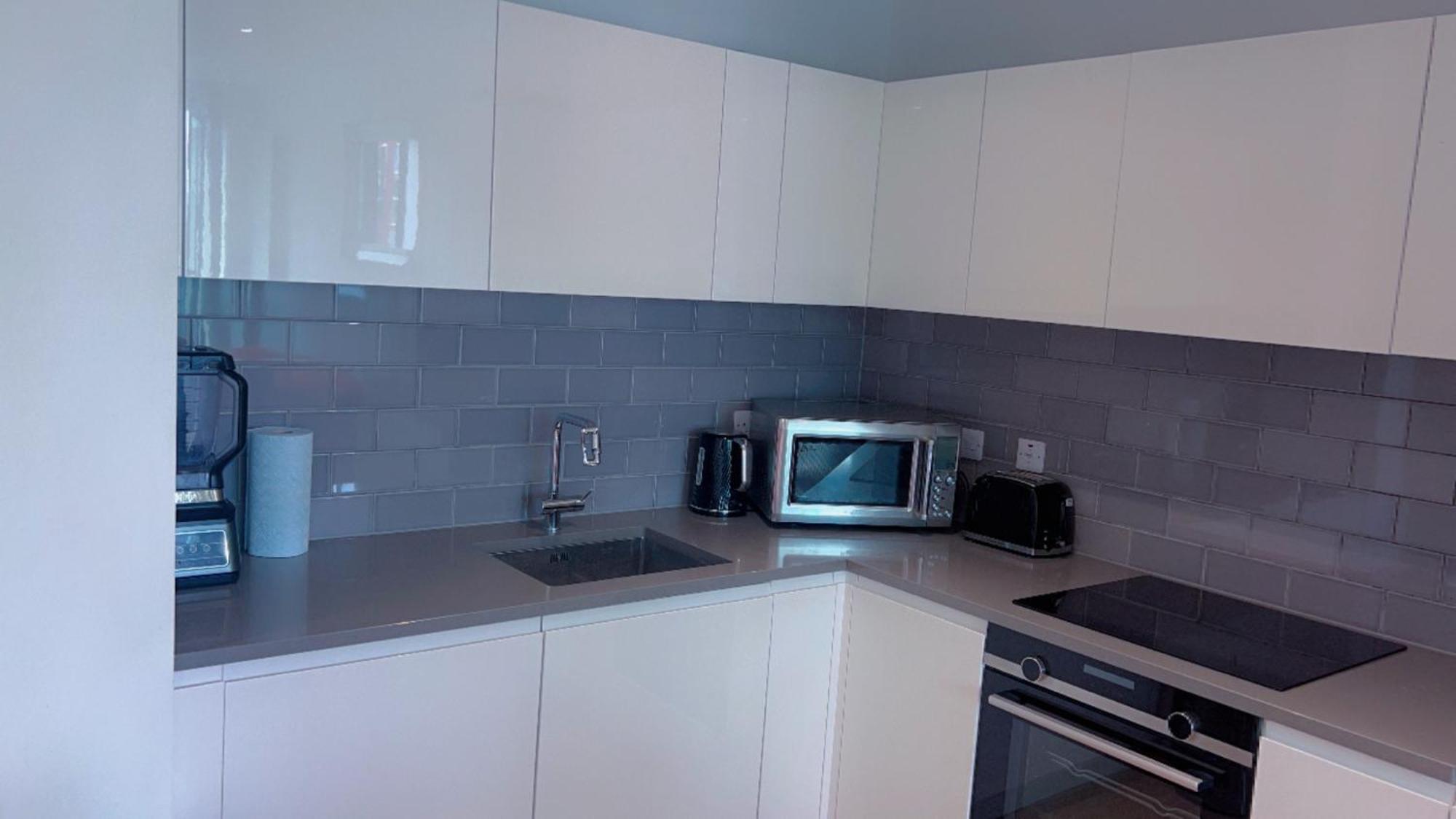 Ds Rentals - Entire 1 Bedroom Apartment Londra Esterno foto