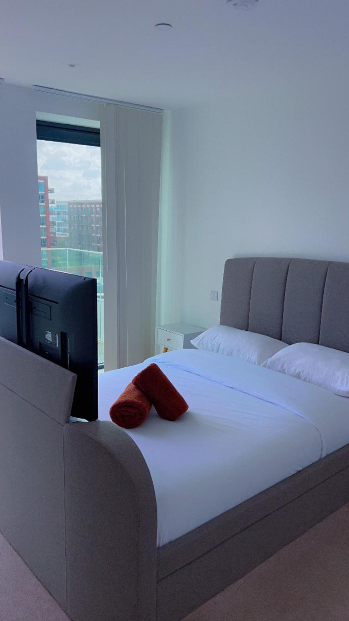 Ds Rentals - Entire 1 Bedroom Apartment Londra Esterno foto